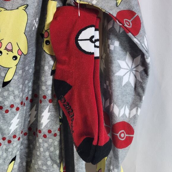Pokémon Pikachu Three Piece Pajama Set w Socks, Youth Size M (8), Gray, NWT - Picture 5 of 10